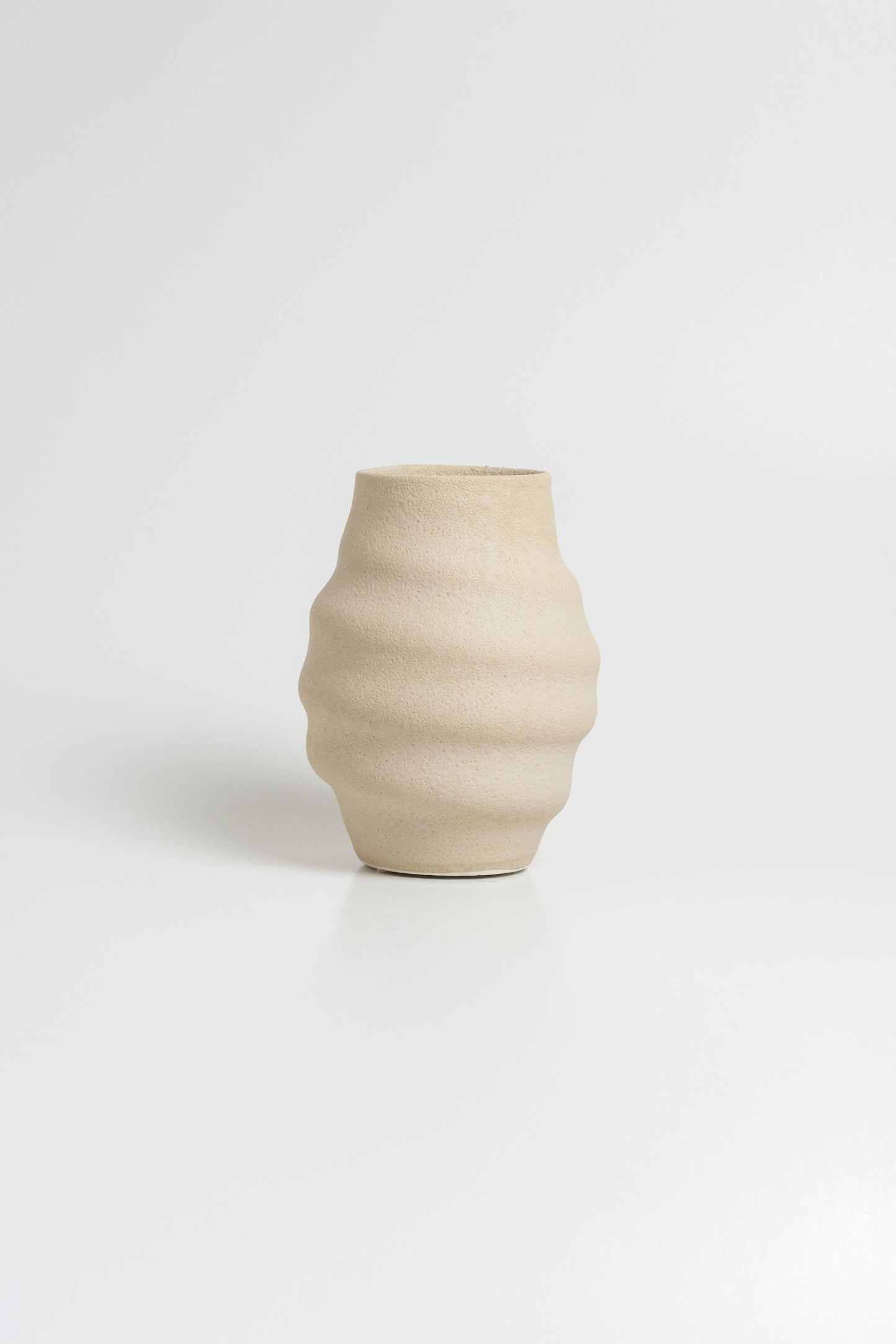 Aonia Vase